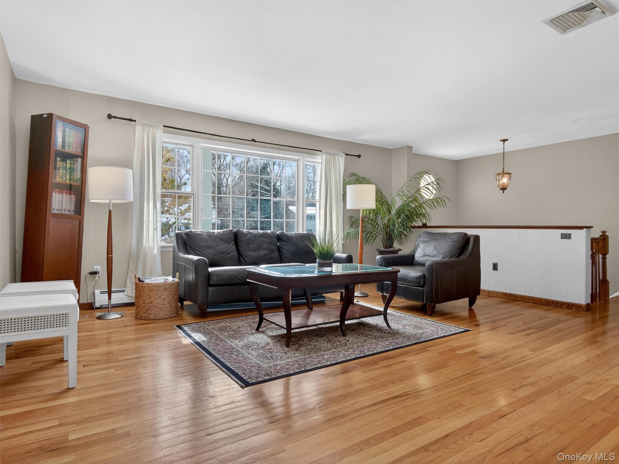 36 E Mayer Drive, Suffern, NY 10901