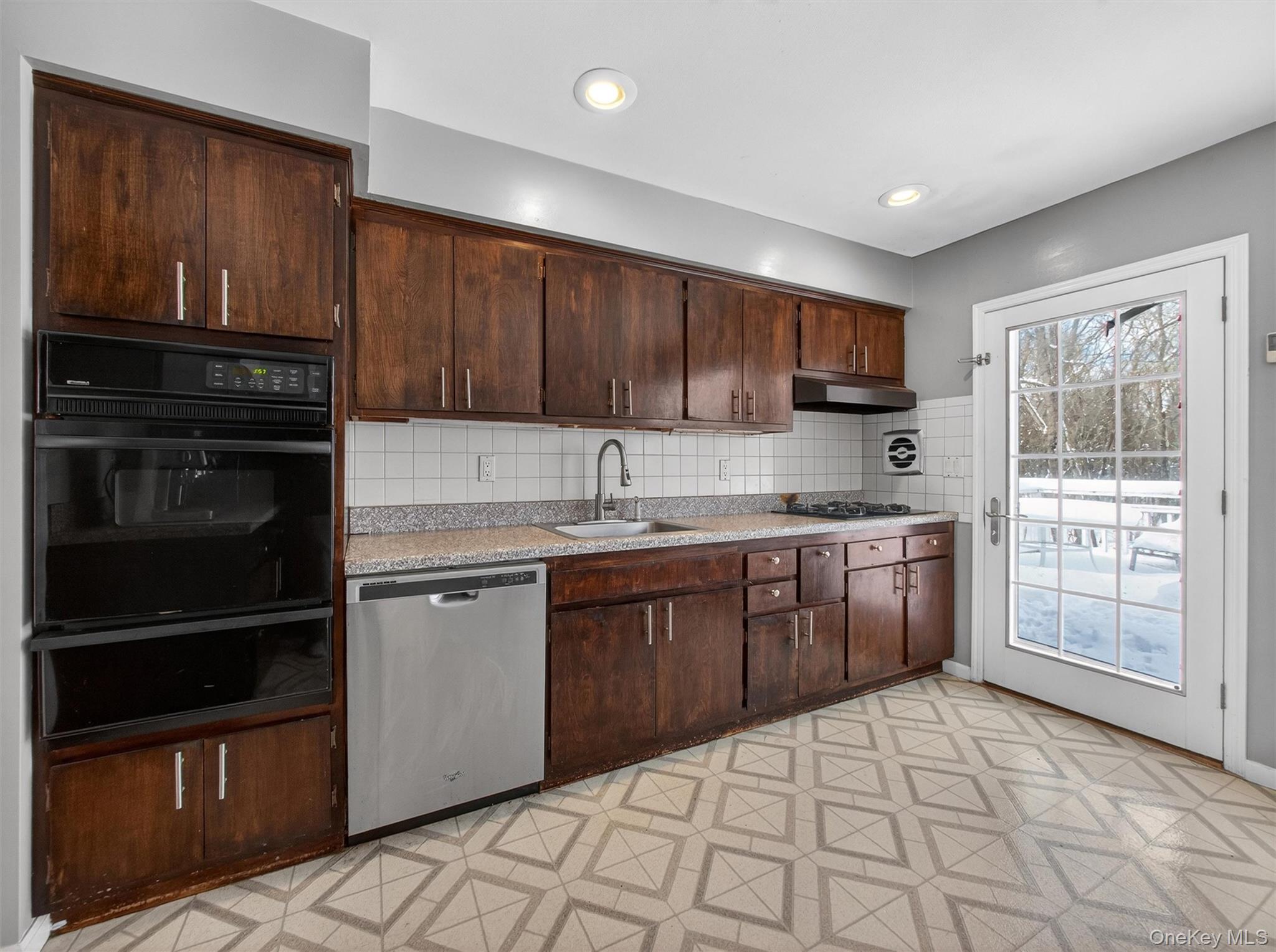 36 E Mayer Drive, Suffern, NY 10901