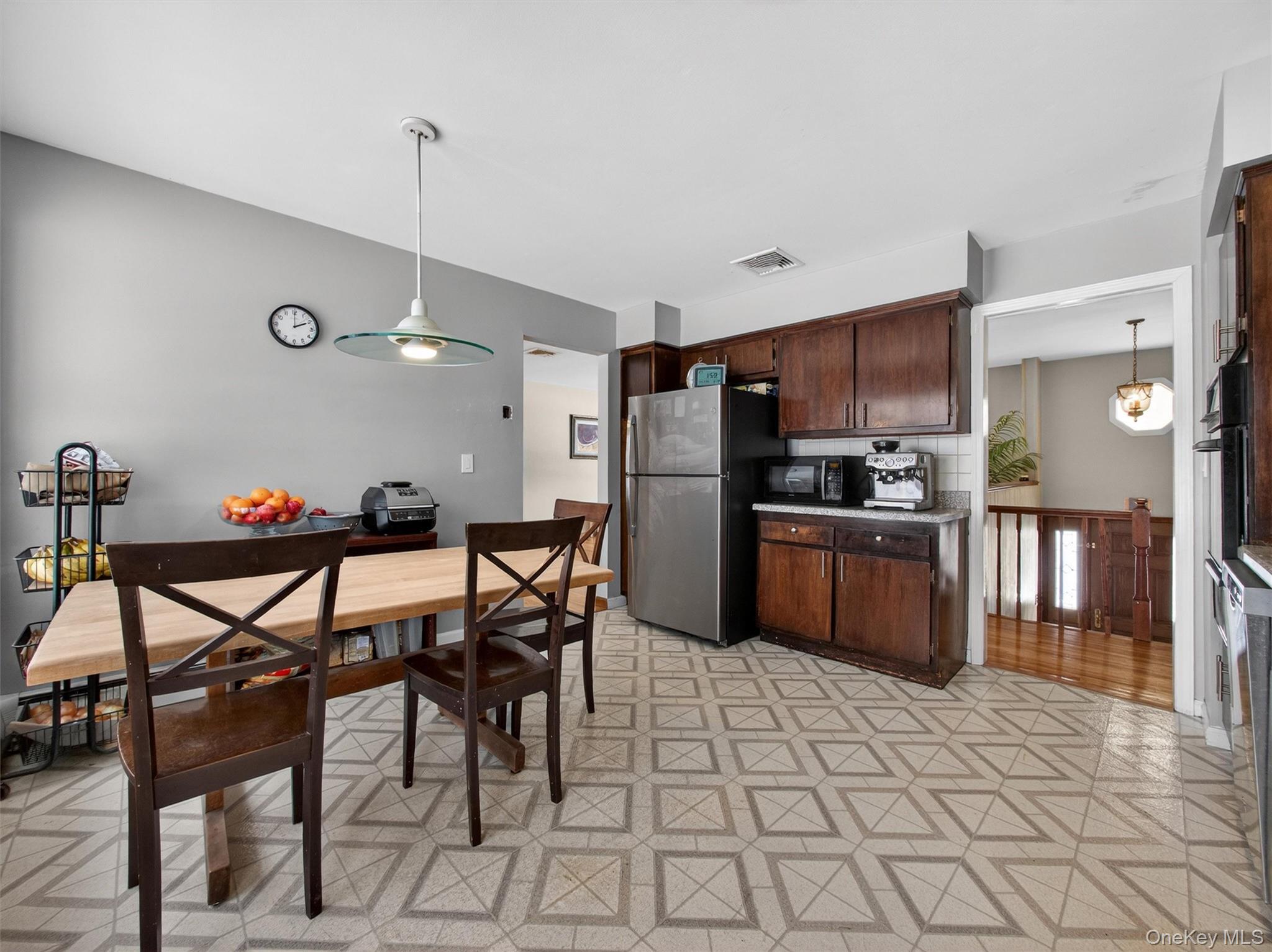 36 E Mayer Drive, Suffern, NY 10901