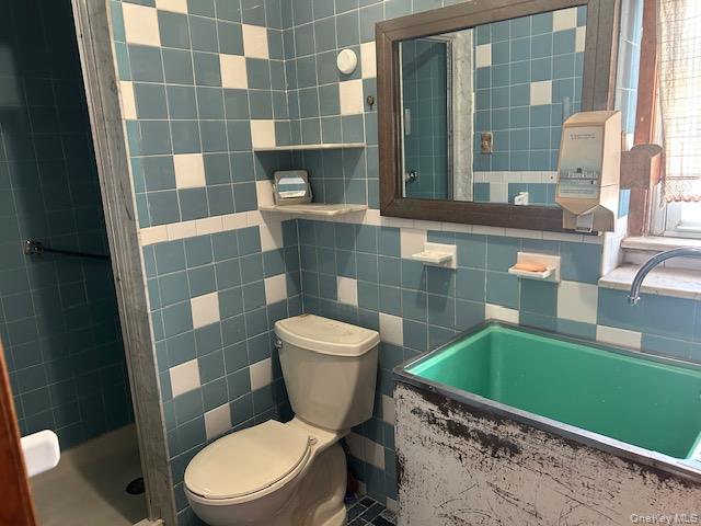 389 Hamilton Avenue, Hewlett, NY 11557