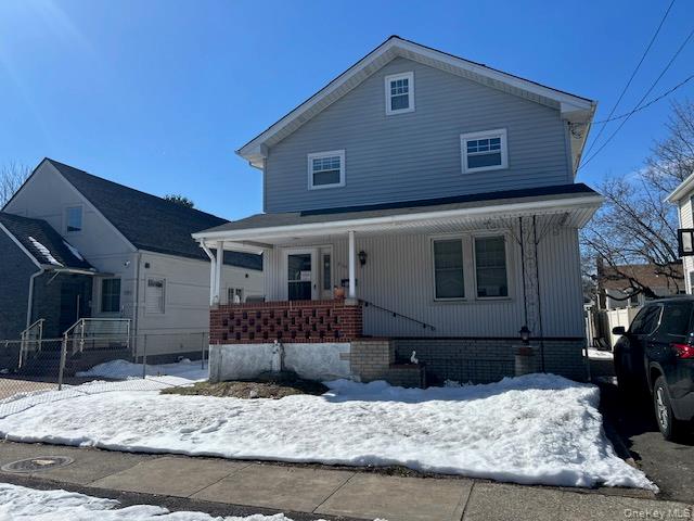 389 Hamilton Avenue, Hewlett, NY 11557