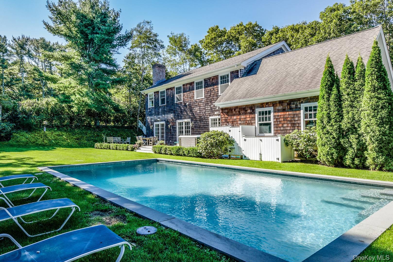 16 E Gate Road, Wainscott, NY 11975