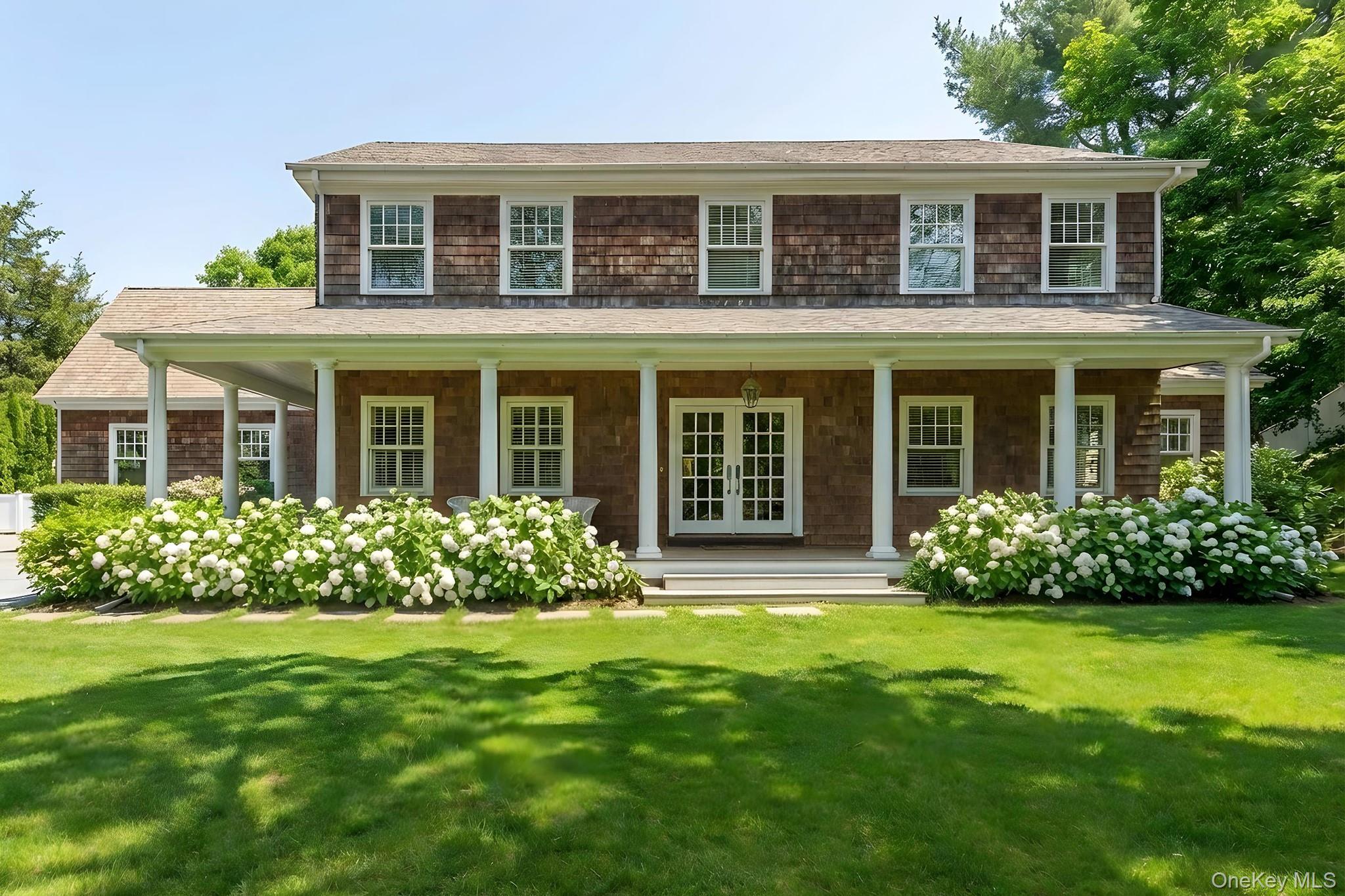 16 E Gate Road, Wainscott, NY 11975