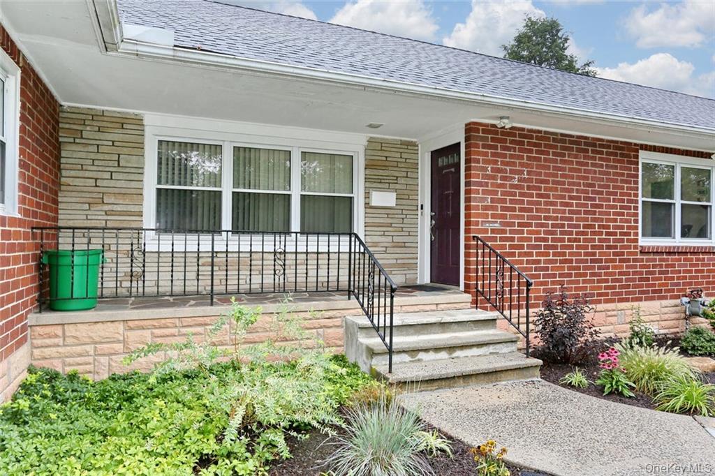 574 Route 303, Blauvelt, NY 10913