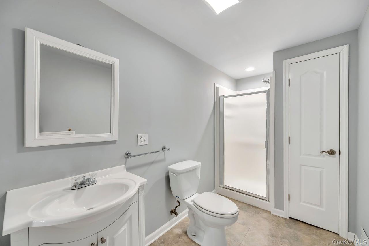 9 Homecoming Place, East Setauket, NY 11733