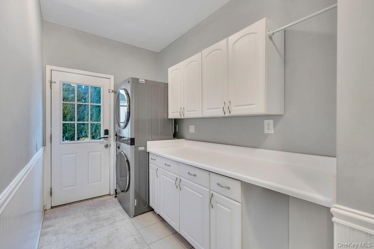 9 Homecoming Place, East Setauket, NY 11733