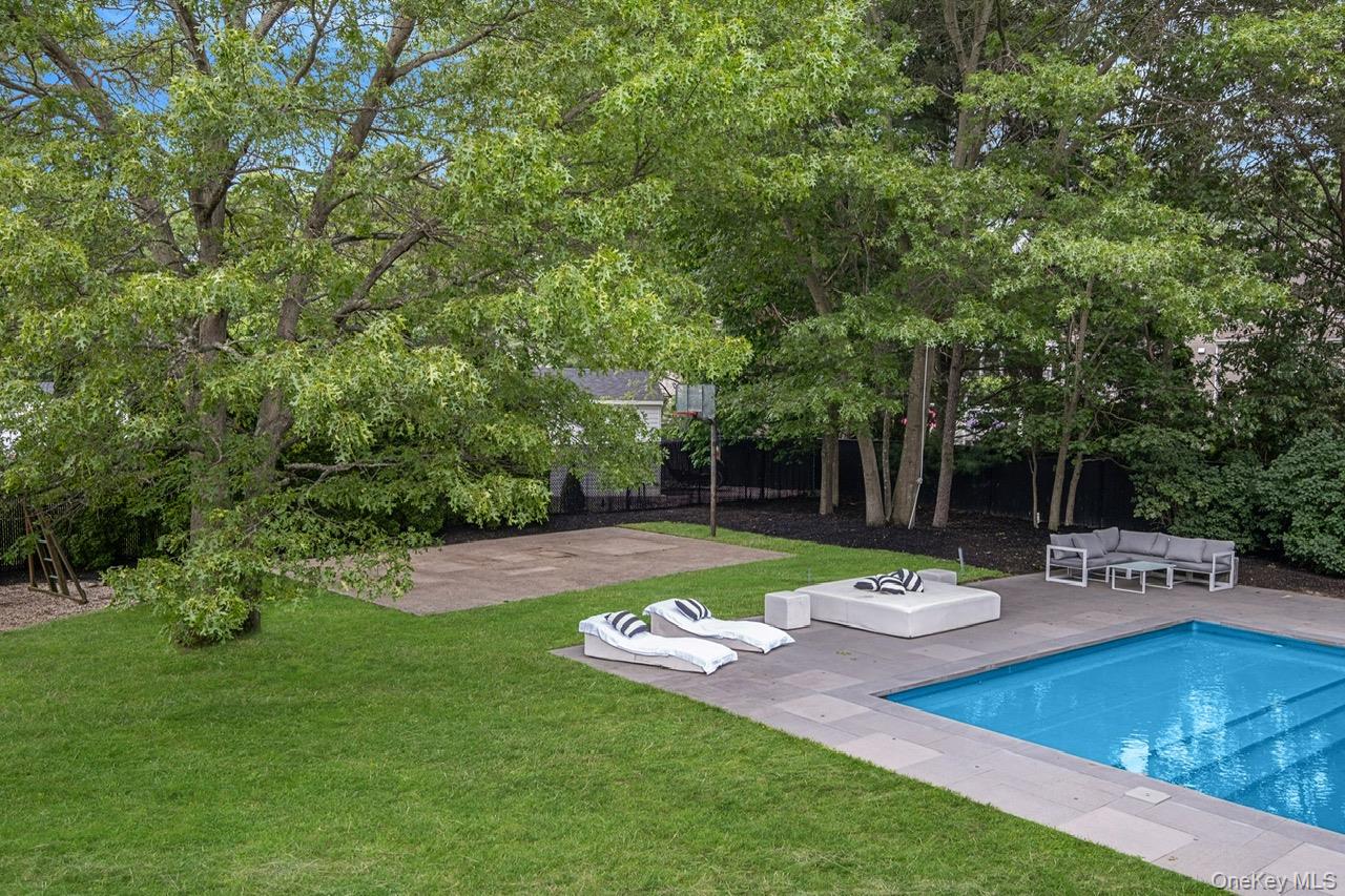 9 Homecoming Place, East Setauket, NY 11733