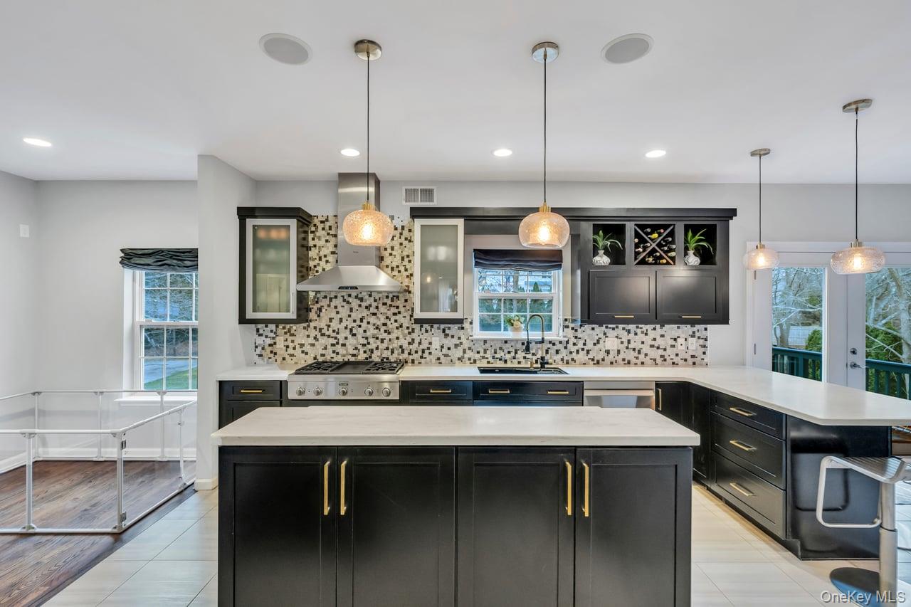 9 Homecoming Place, East Setauket, NY 11733