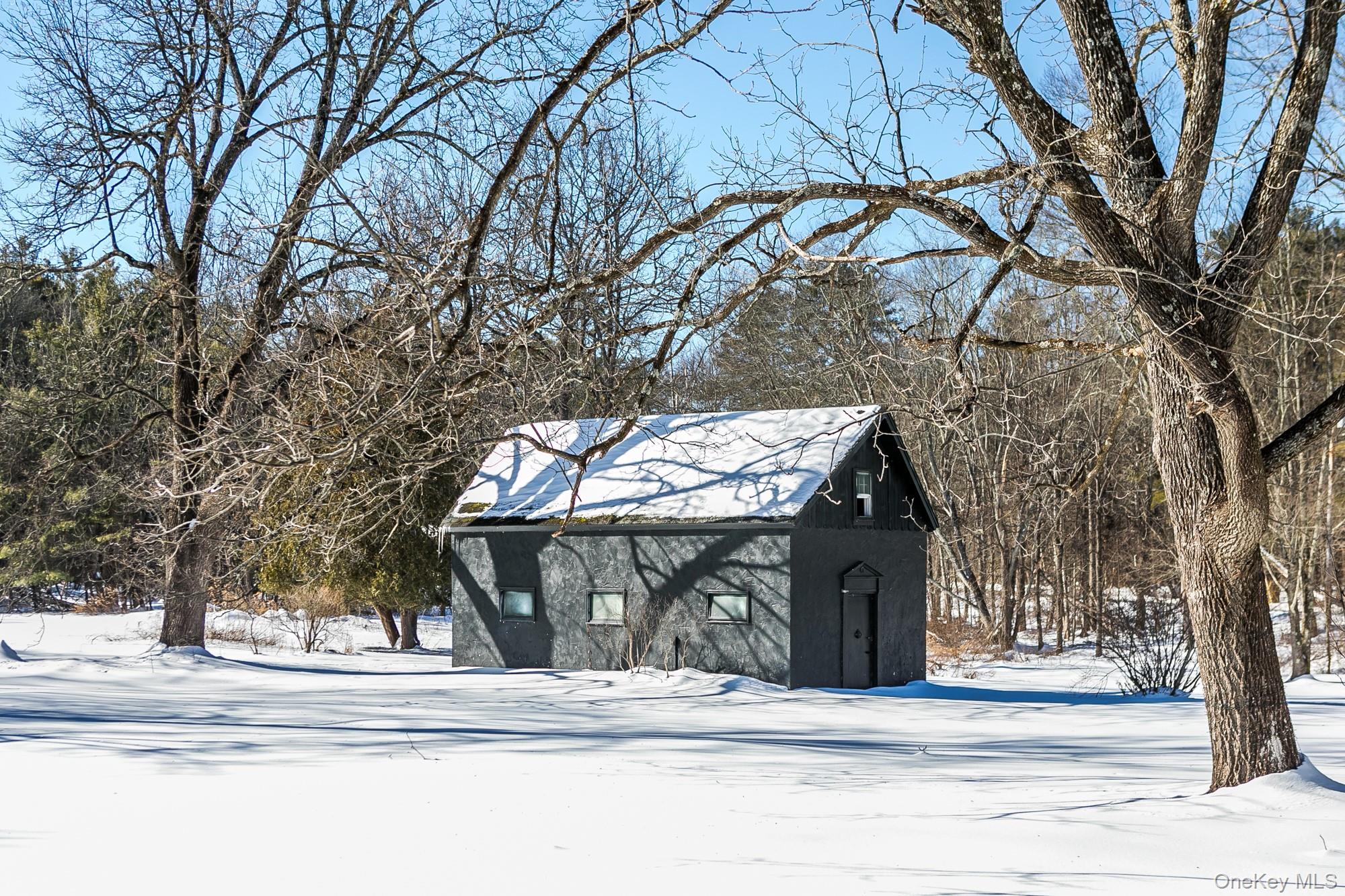 8 George Sickle Road, Saugerties, NY 12477