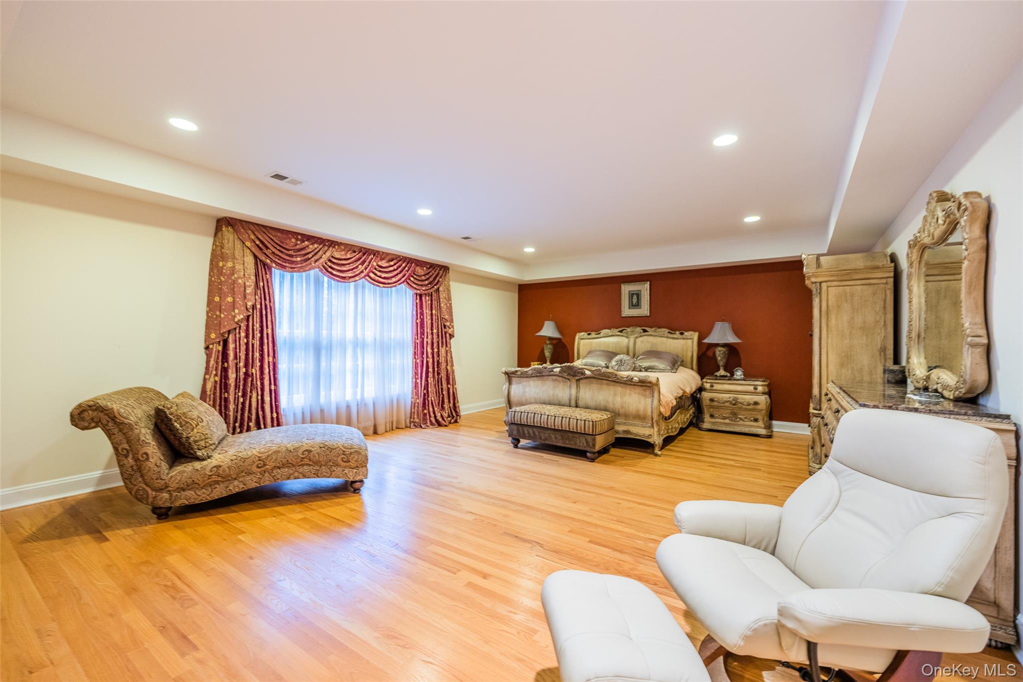 5 Westgate Road, Muttontown, NY 11791