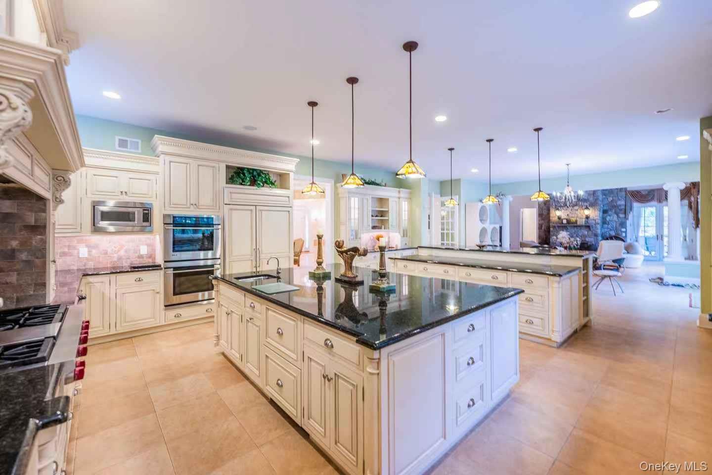 5 Westgate Road, Muttontown, NY 11791