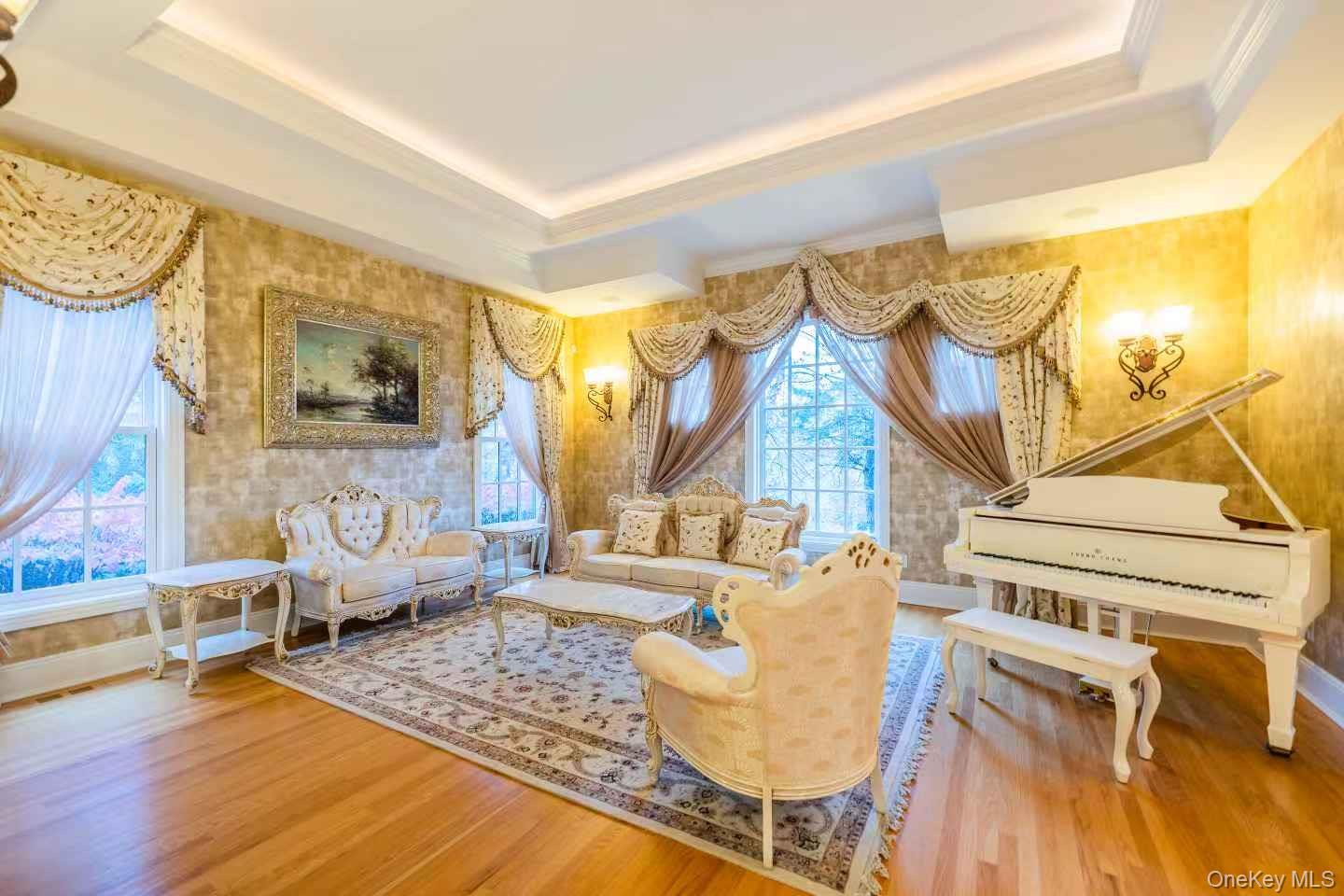 5 Westgate Road, Muttontown, NY 11791