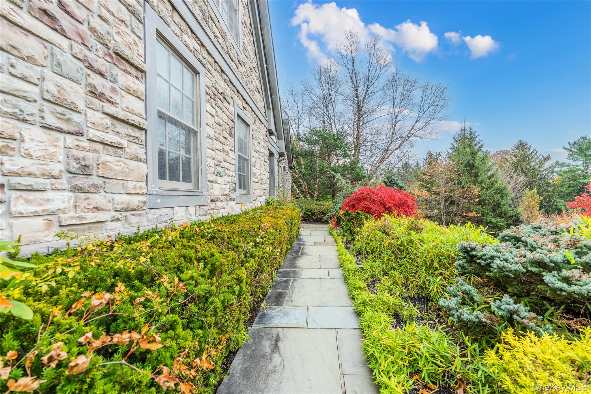 5 Westgate Road, Muttontown, NY 11791