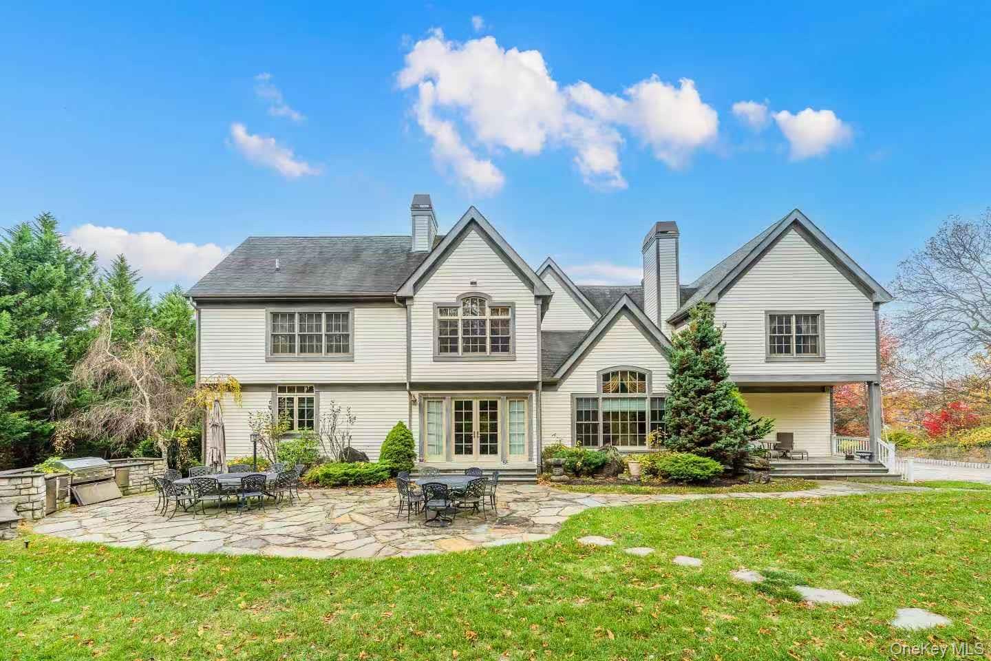 5 Westgate Road, Muttontown, NY 11791