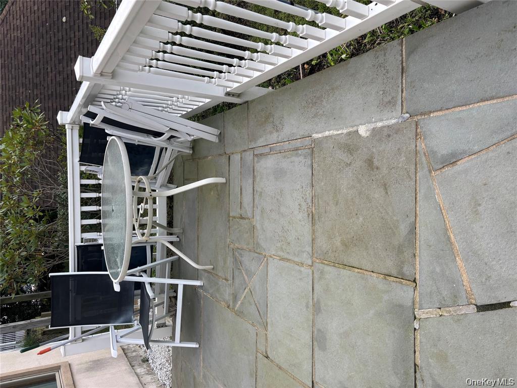 80 Harbor Beach Road, Miller Place, NY 11764