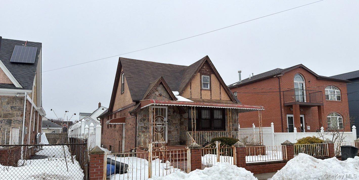 135-15 220th Place, Laurelton, NY 11413