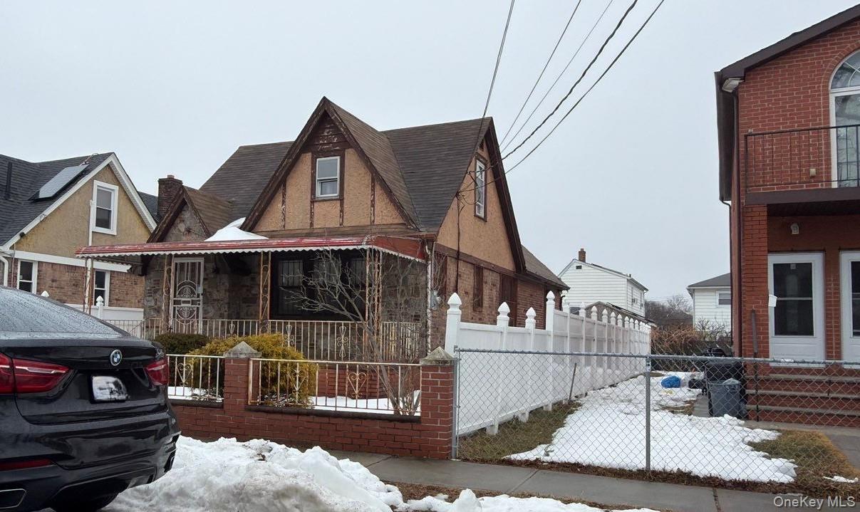 135-15 220th Place, Laurelton, NY 11413