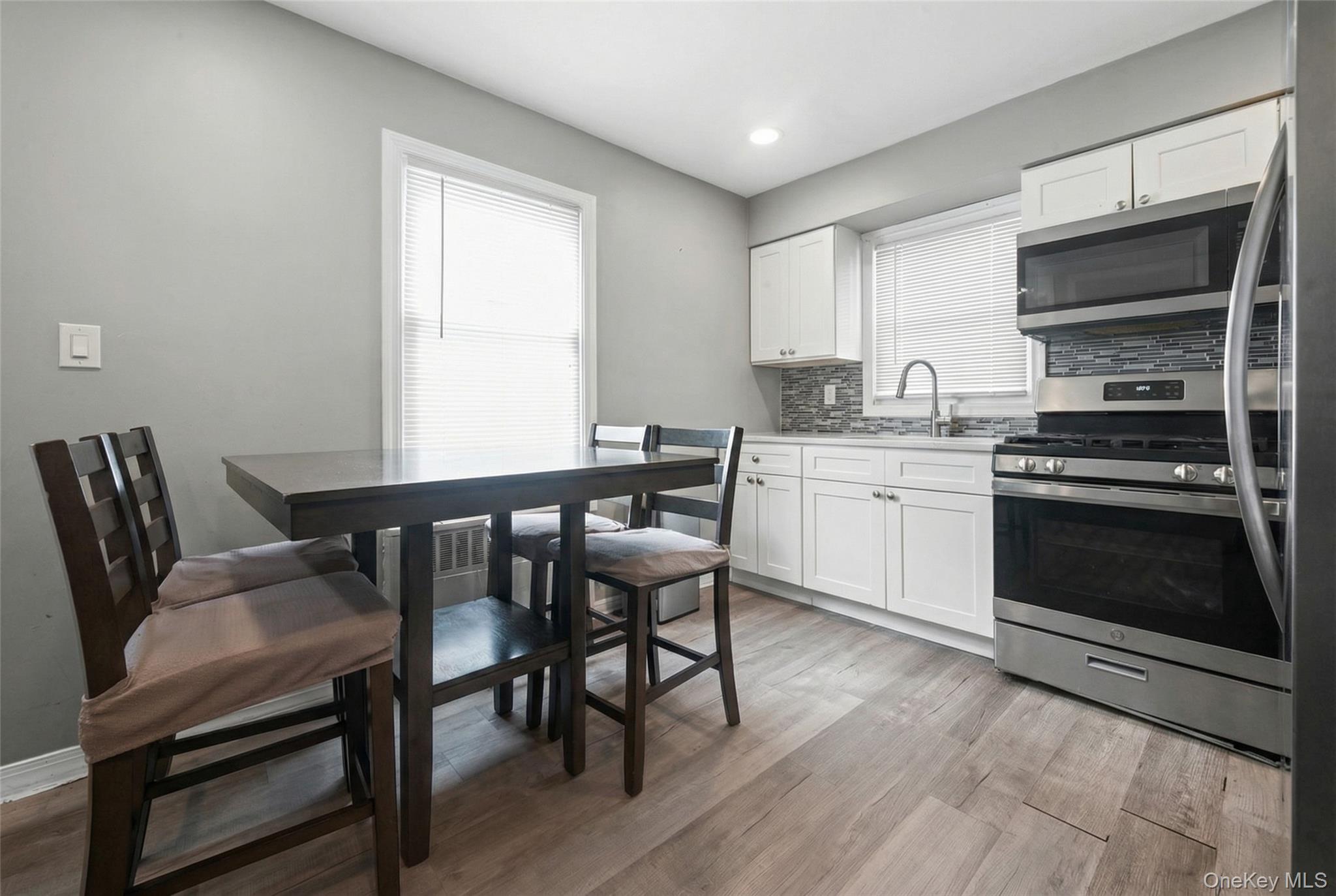 1733 5th Avenue, Bay Shore, NY 11706