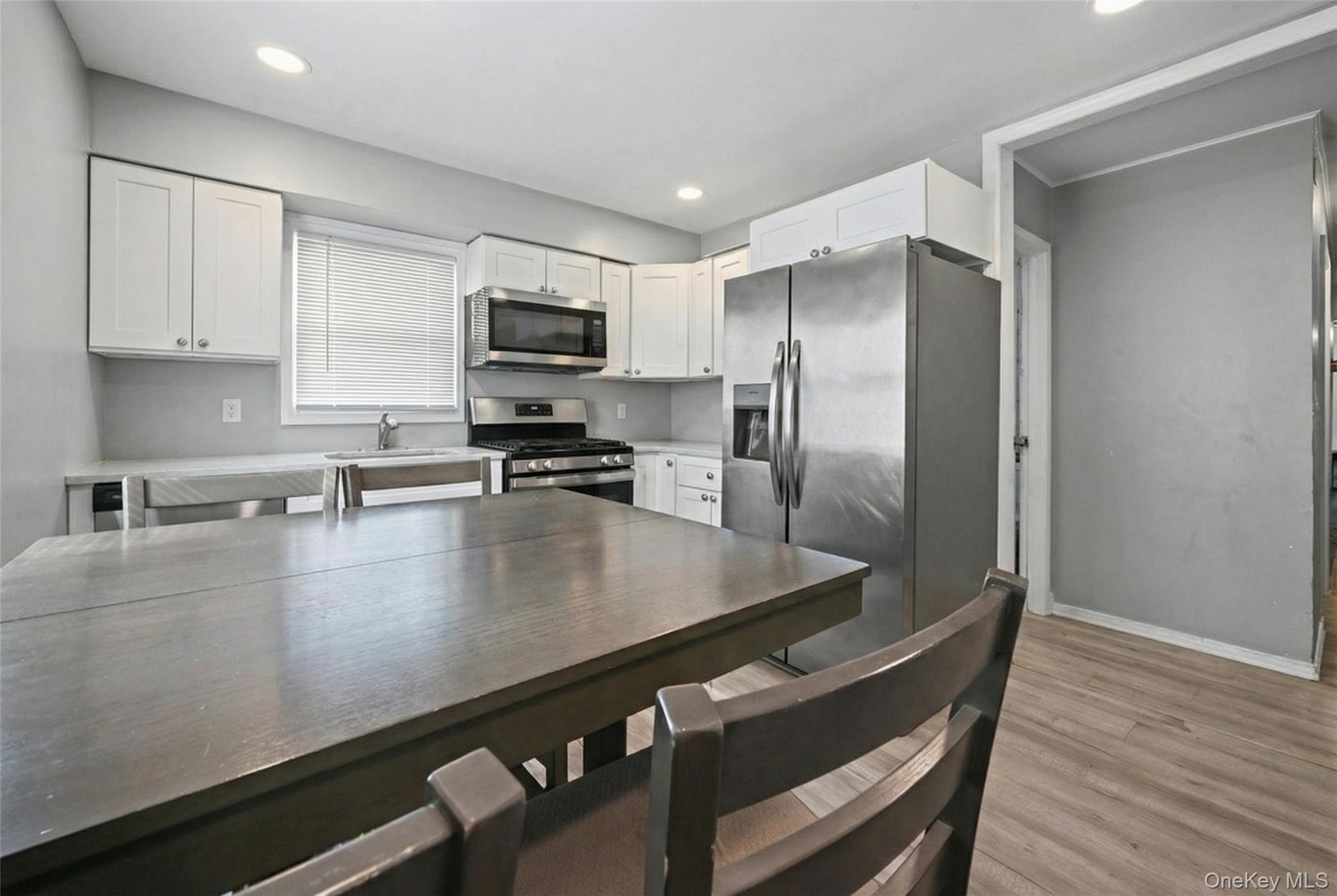 1733 5th Avenue, Bay Shore, NY 11706