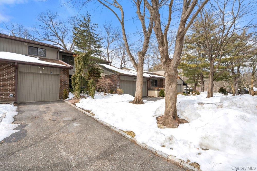 44 Country Club Drive, Jericho, NY 11753