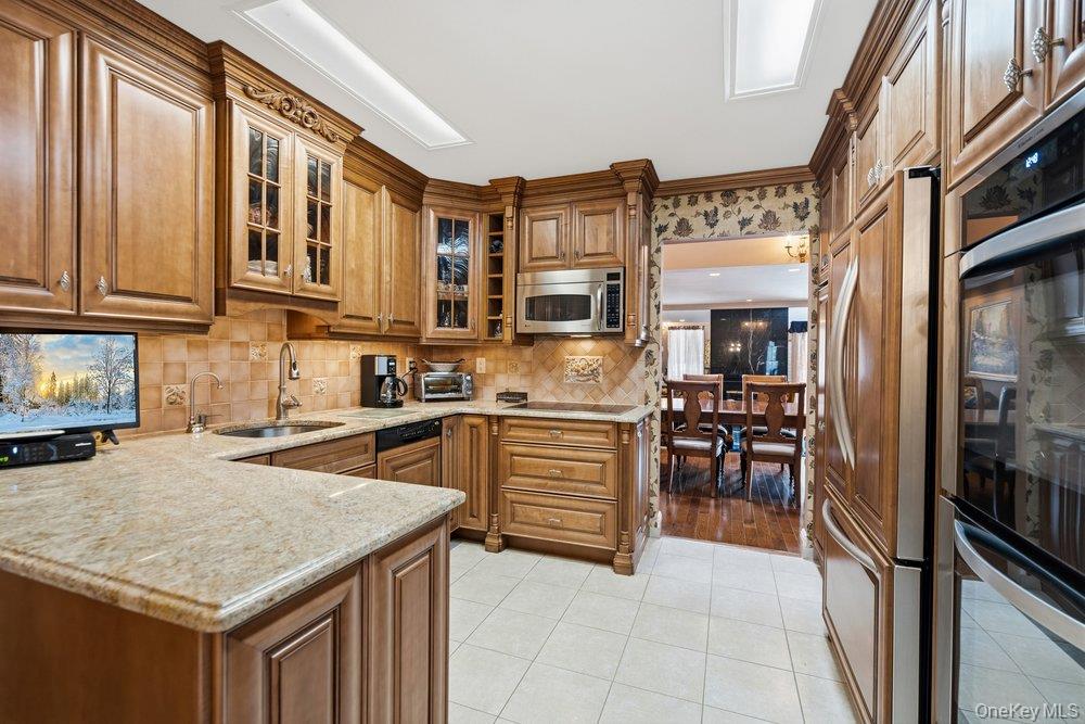 44 Country Club Drive, Jericho, NY 11753