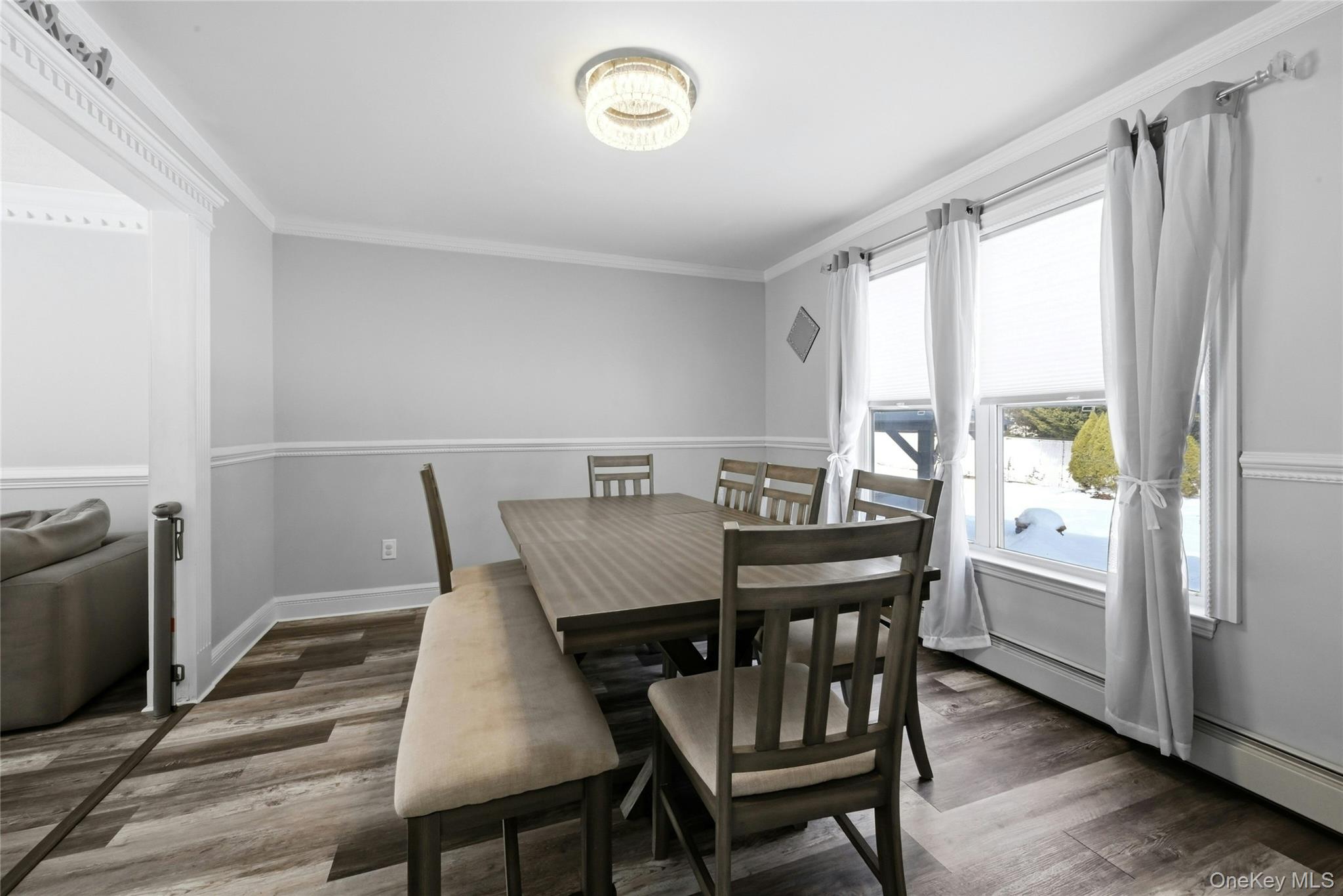 7 Harwood Way, Coram, NY 11727