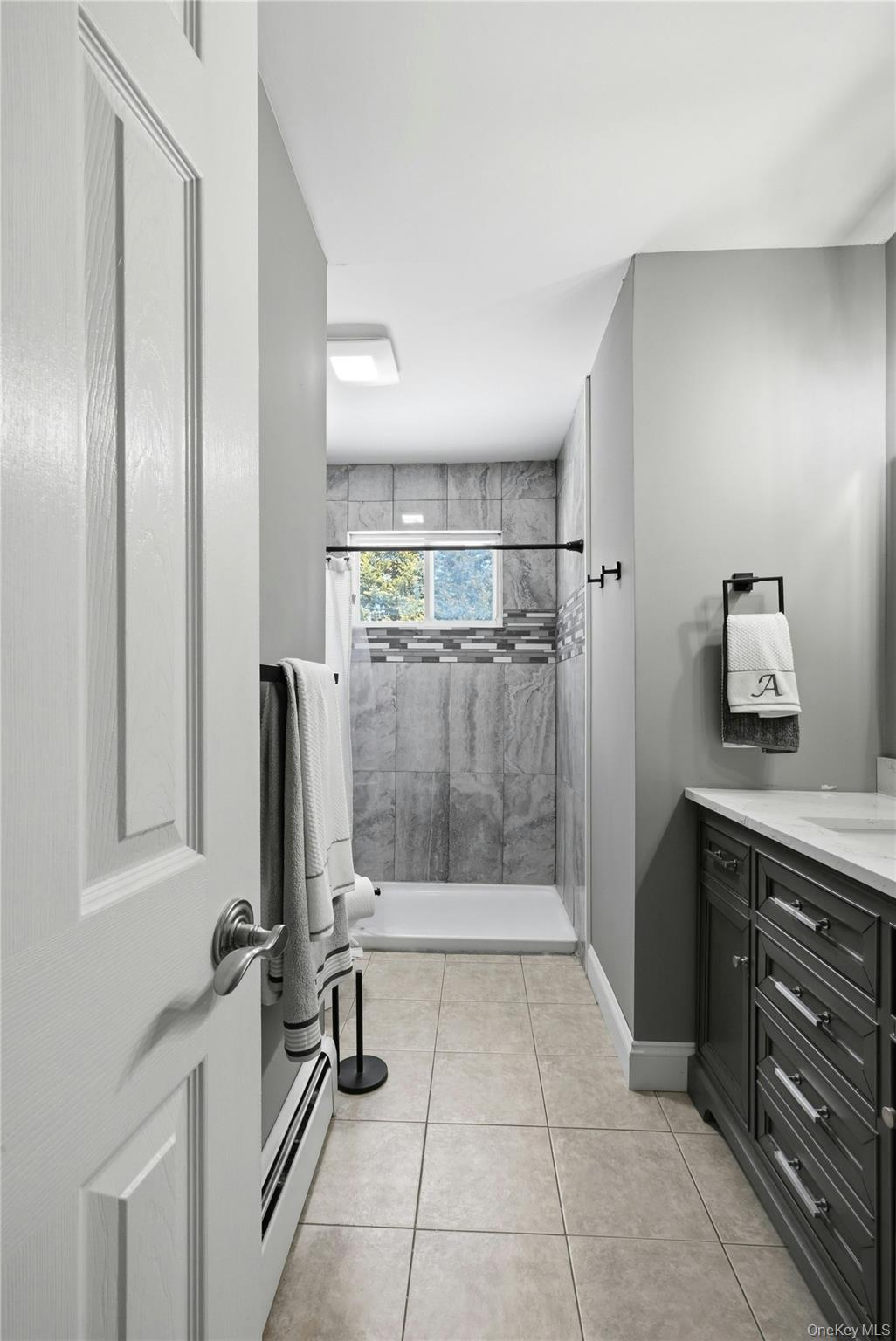 7 Harwood Way, Coram, NY 11727