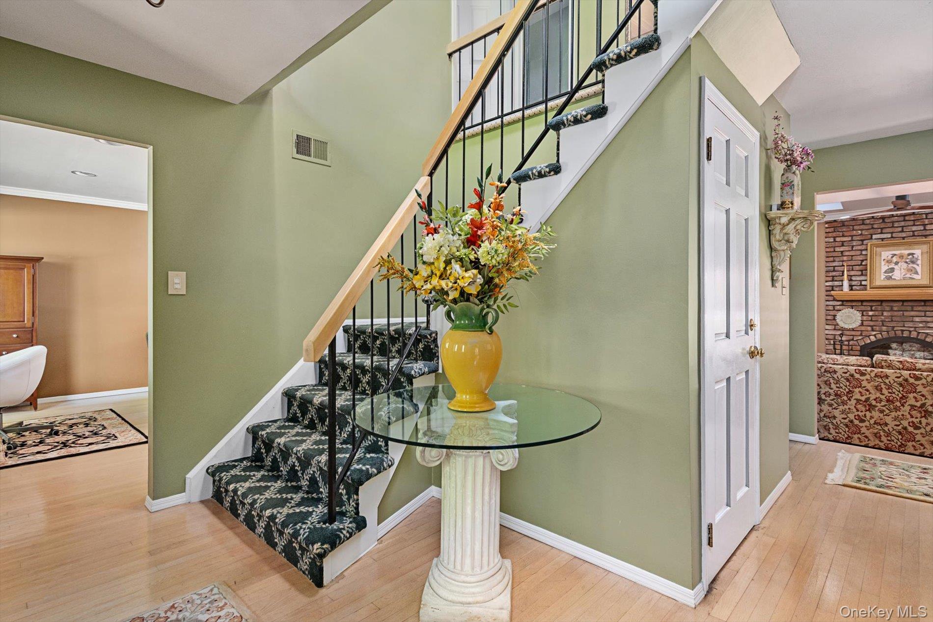 219 Burrs Lane, Dix Hills, NY 11746