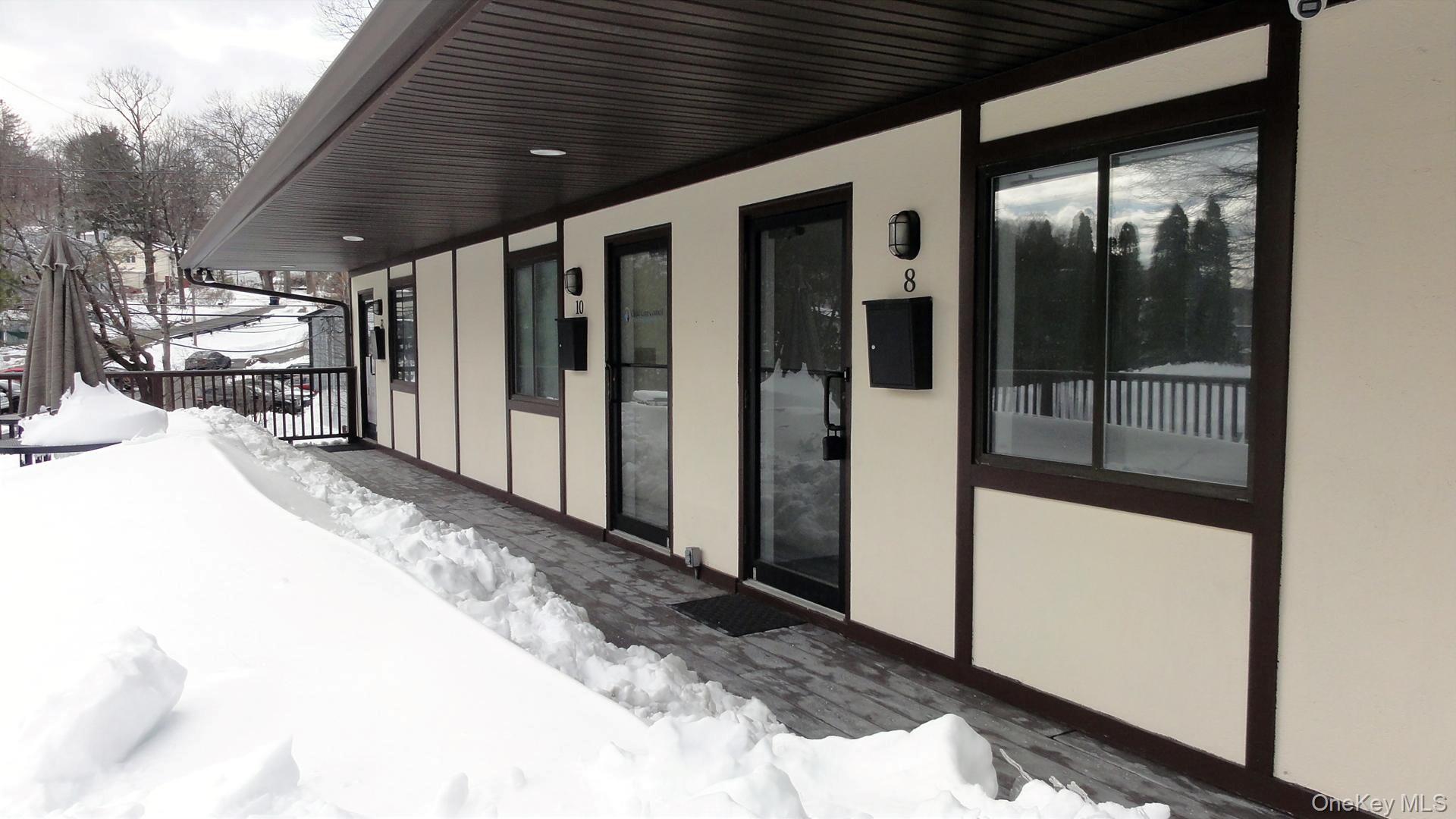 900 S Lake Boulevard # 8, Mahopac, NY 10541