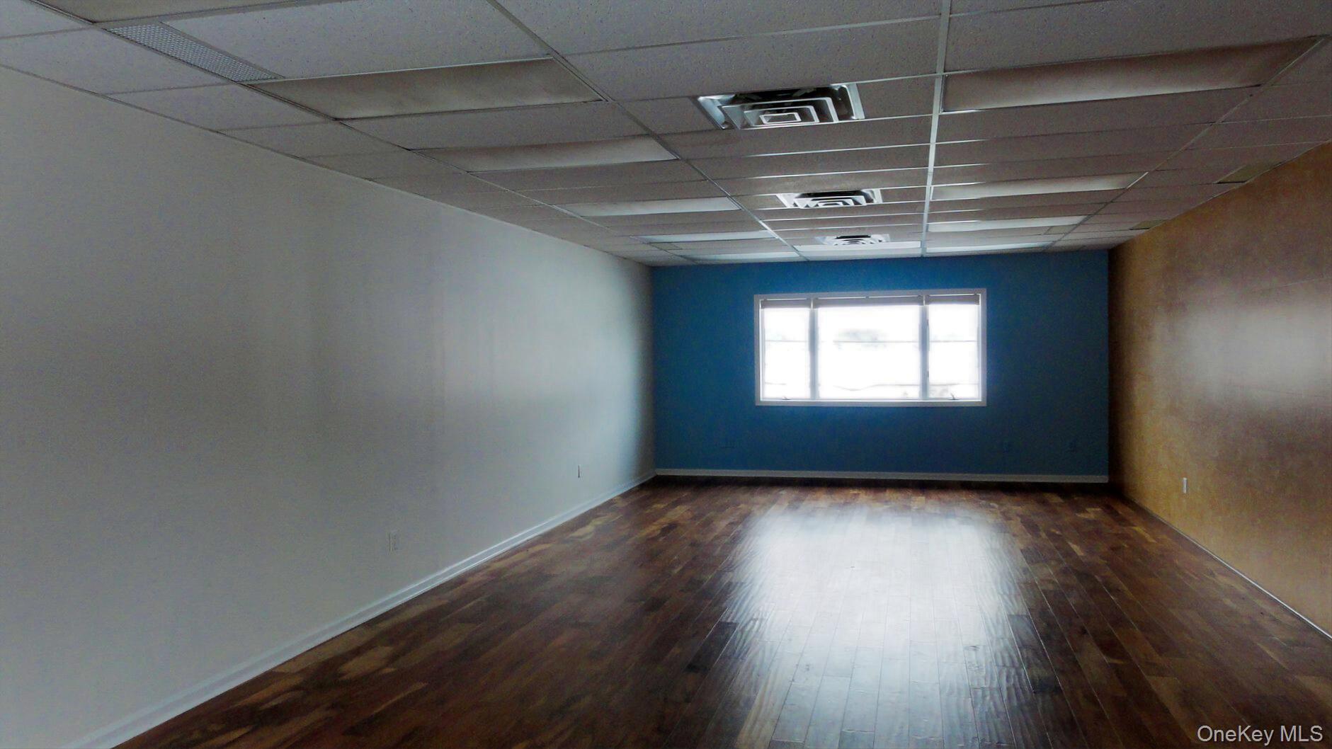 900 S Lake Boulevard # 8, Mahopac, NY 10541