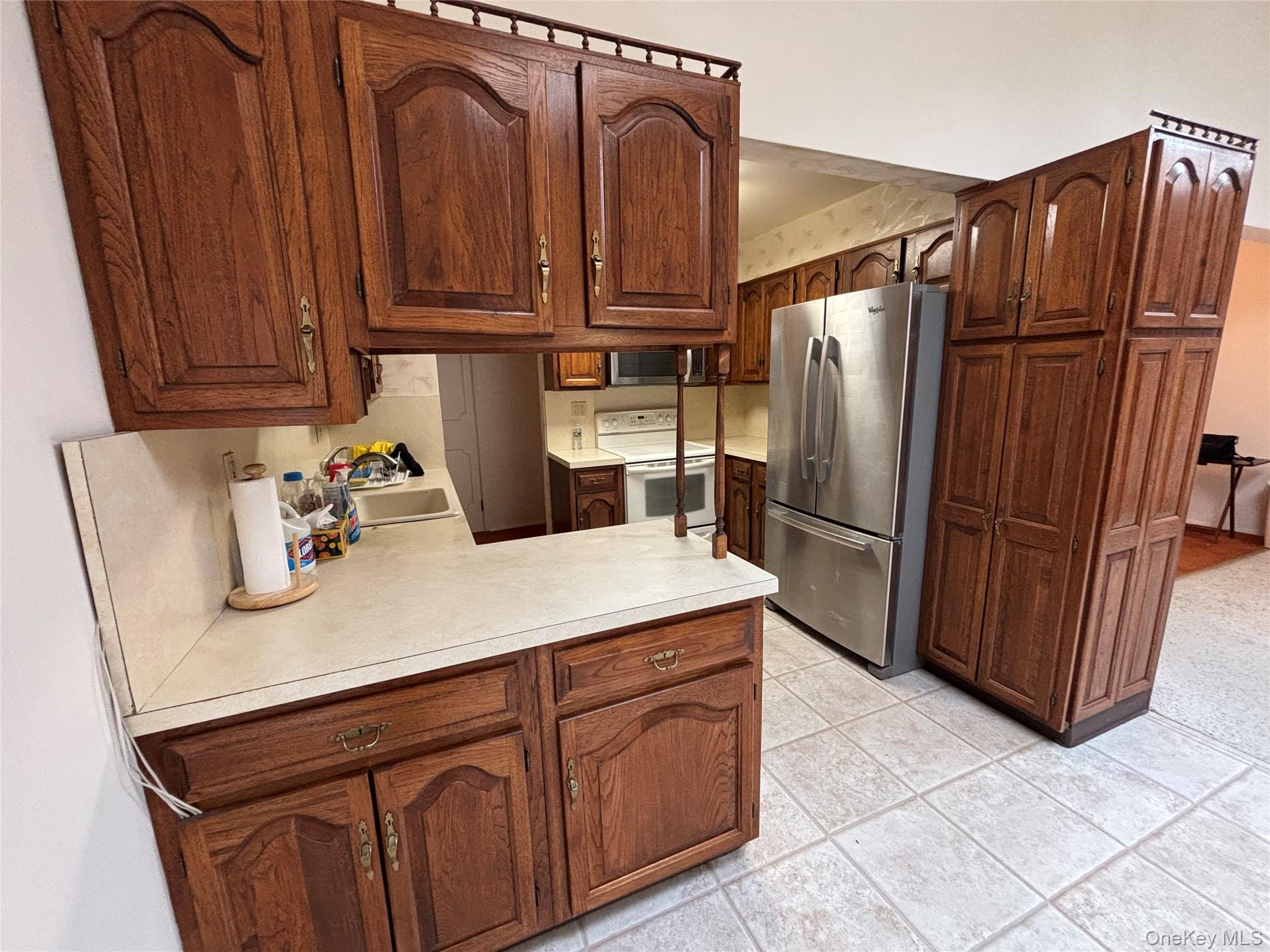 660 Hewlett Street, Franklin Square, NY 11010