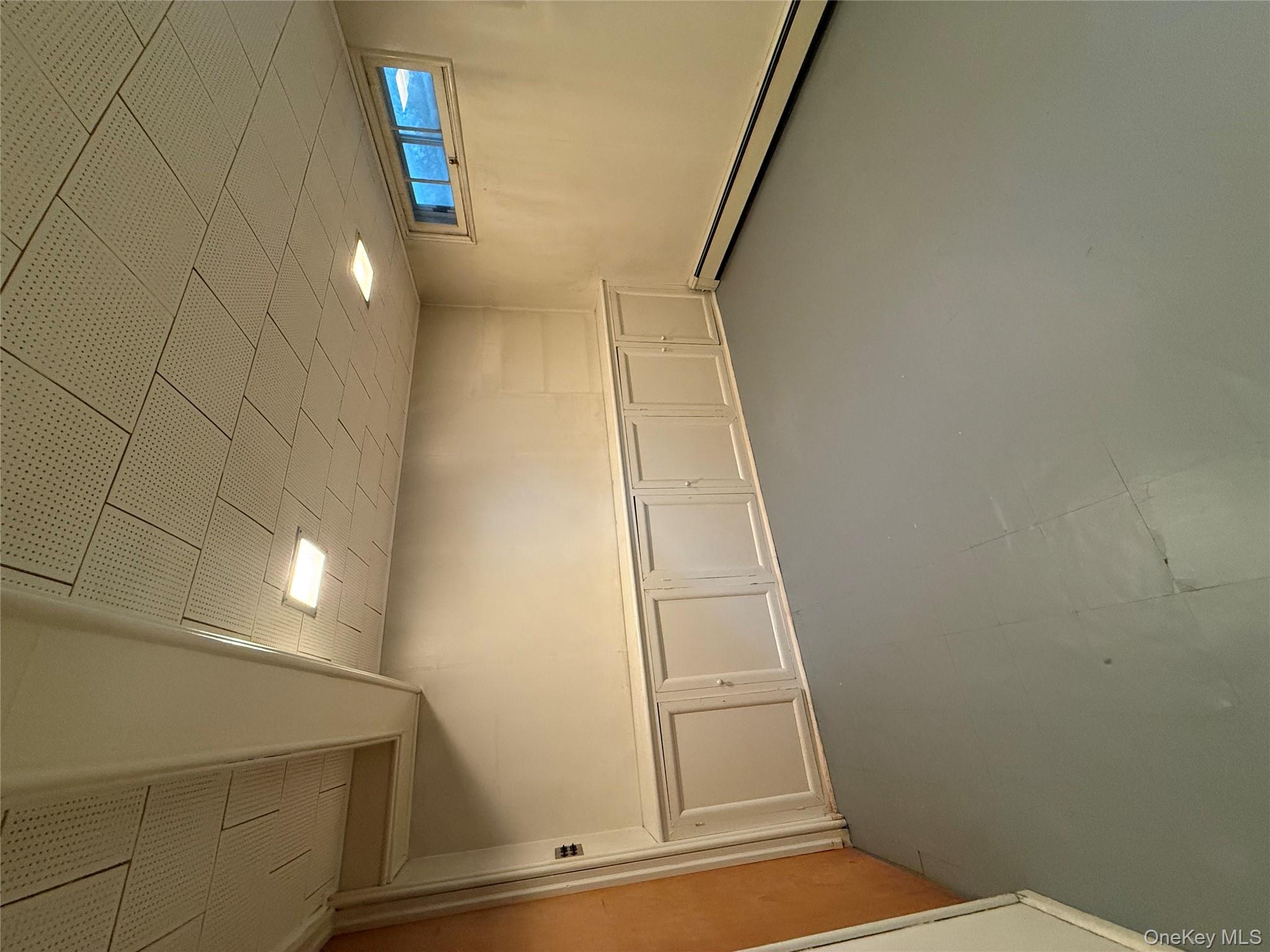 660 Hewlett Street, Franklin Square, NY 11010