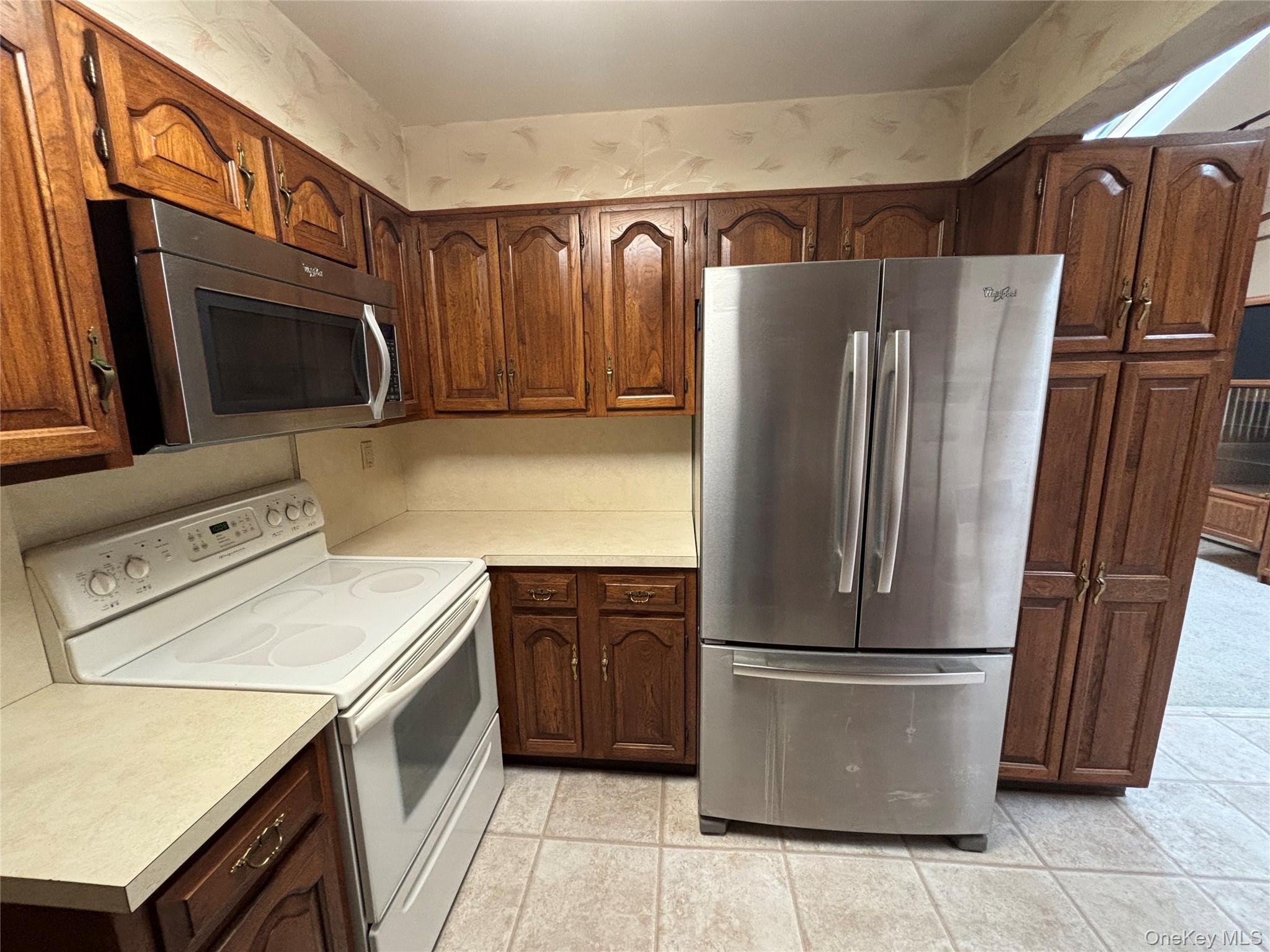 660 Hewlett Street, Franklin Square, NY 11010