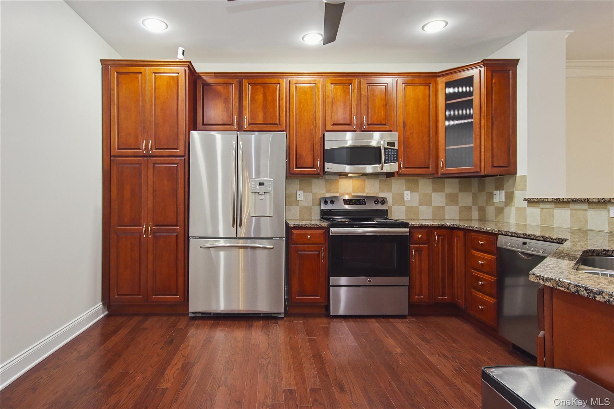 323 Regency Drive # 323, Fishkill, NY 12524