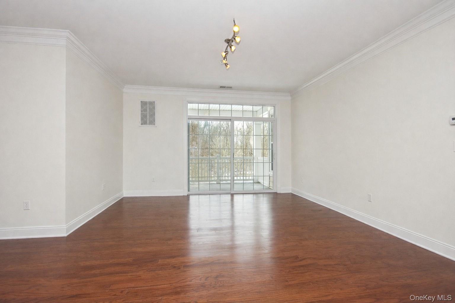 323 Regency Drive # 323, Fishkill, NY 12524