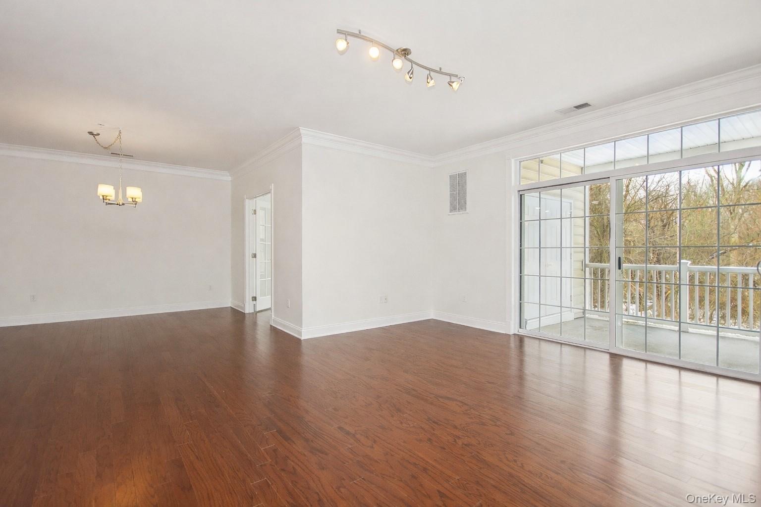 323 Regency Drive # 323, Fishkill, NY 12524