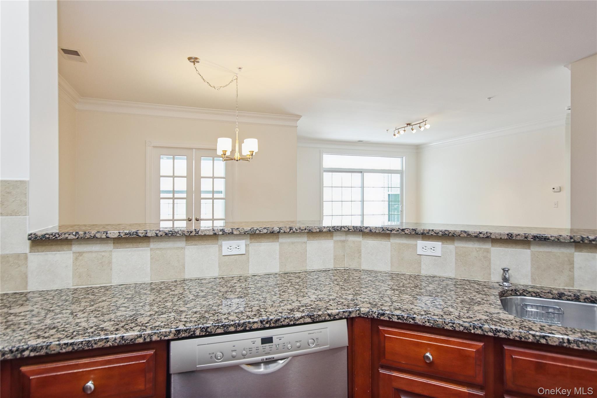 323 Regency Drive # 323, Fishkill, NY 12524