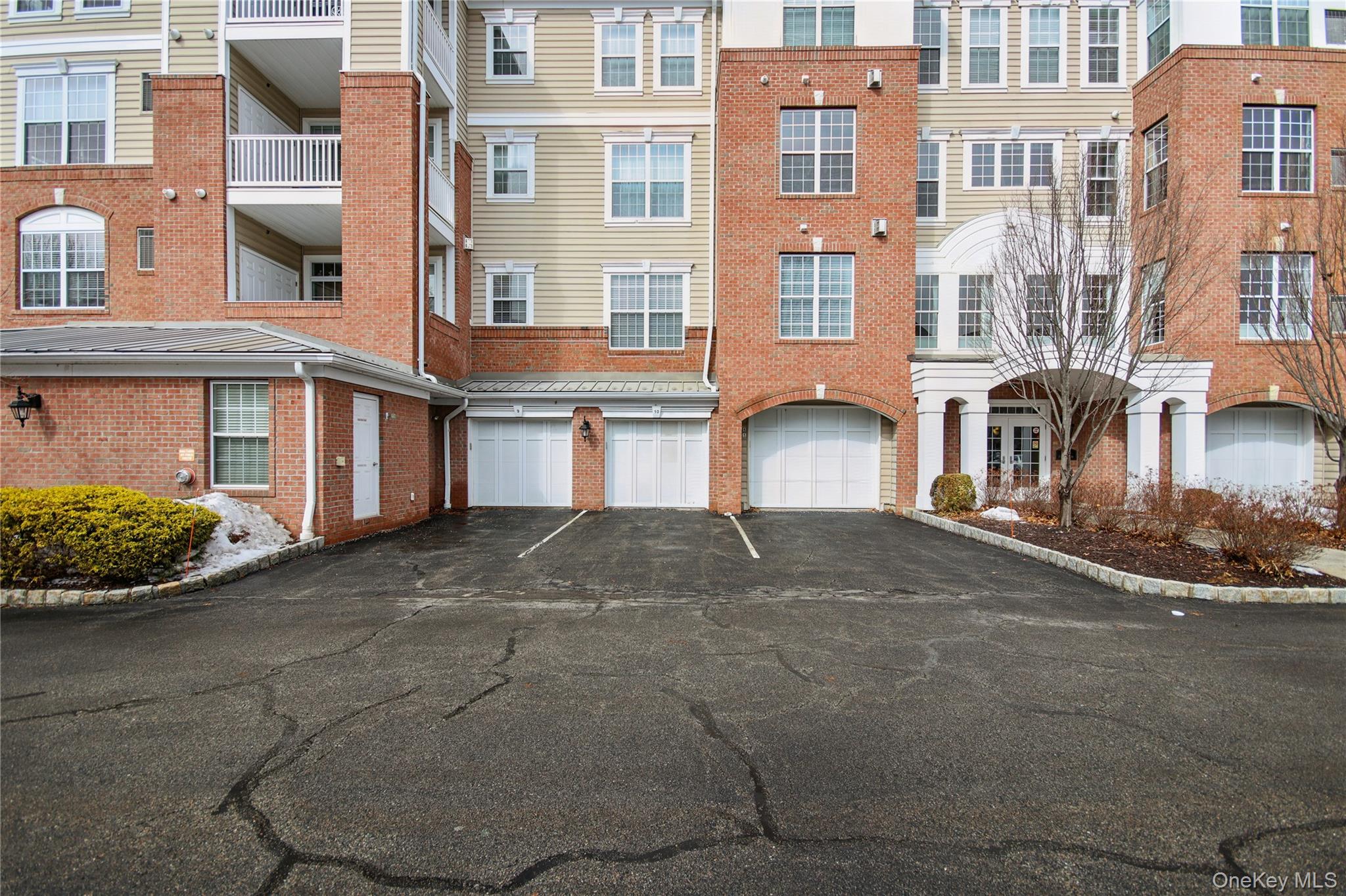 323 Regency Drive # 323, Fishkill, NY 12524