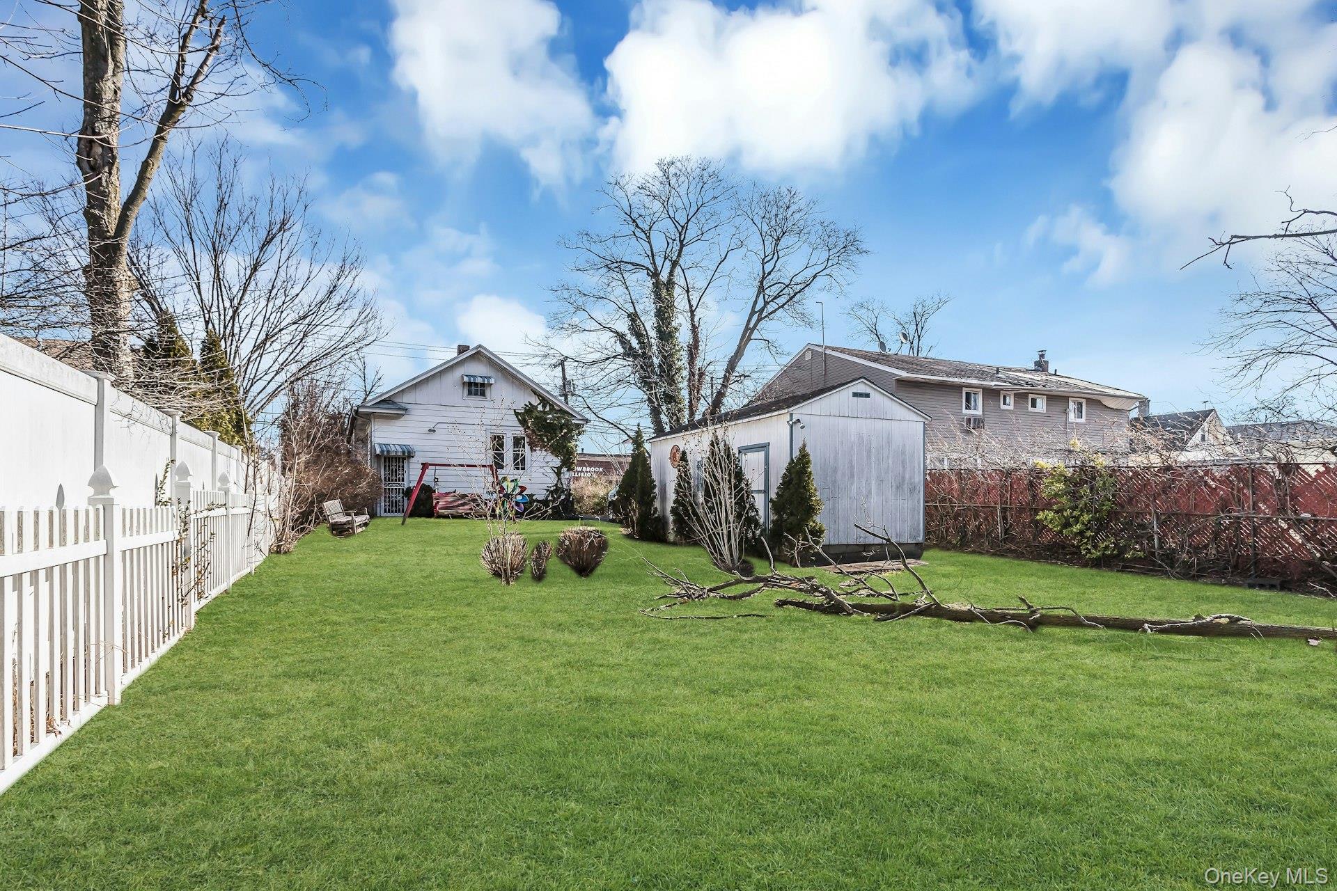 398 Babylon Turnpike, Freeport, NY 11520