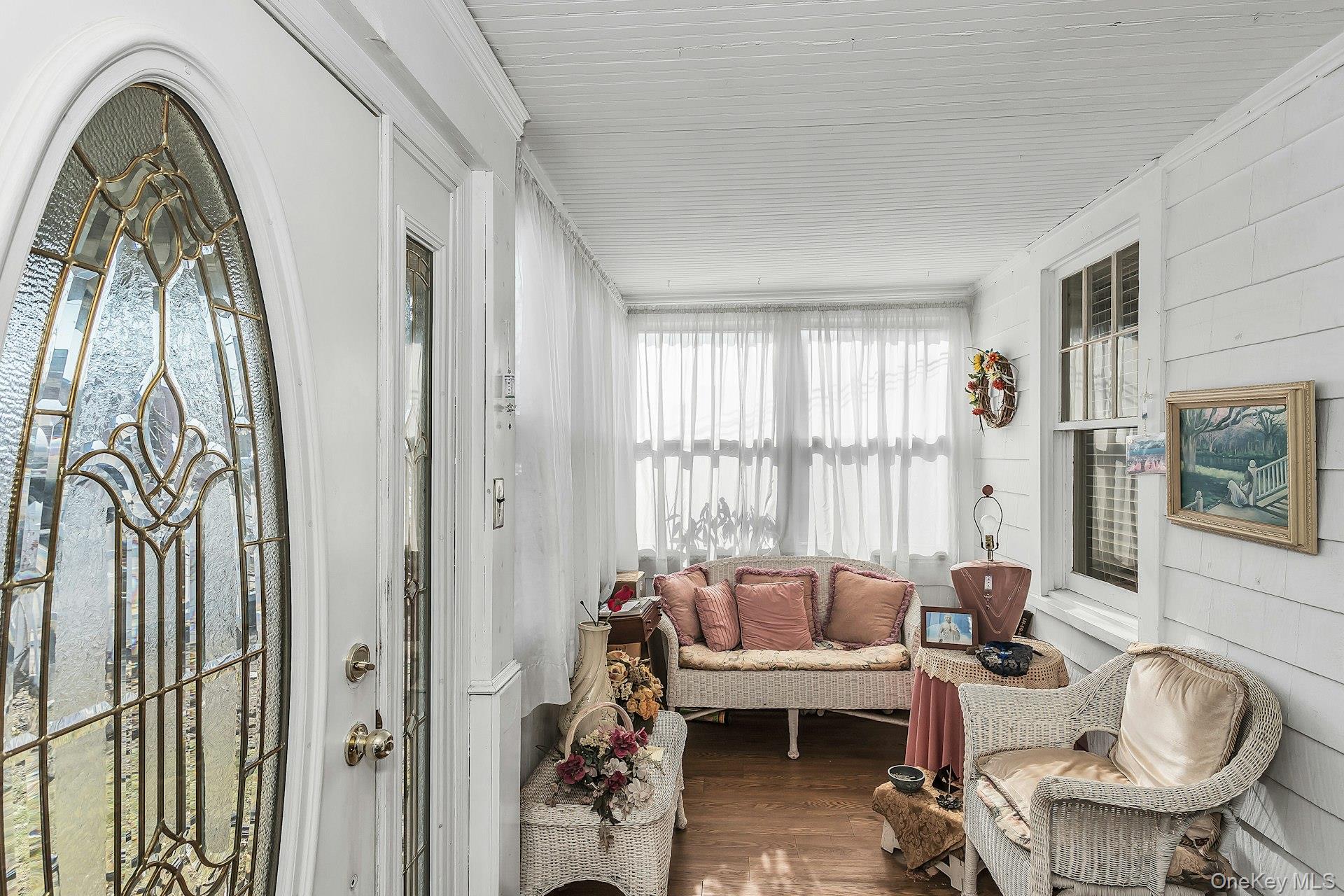 398 Babylon Turnpike, Freeport, NY 11520