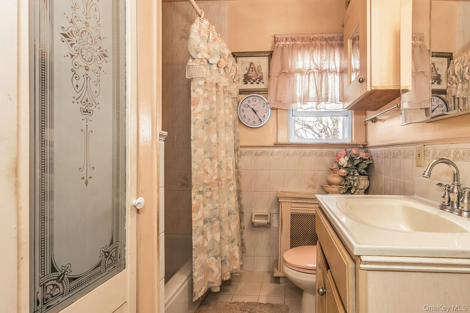 398 Babylon Turnpike, Freeport, NY 11520