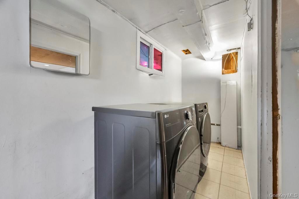 3263 Milburn Avenue, Baldwin Harbor, NY 11510