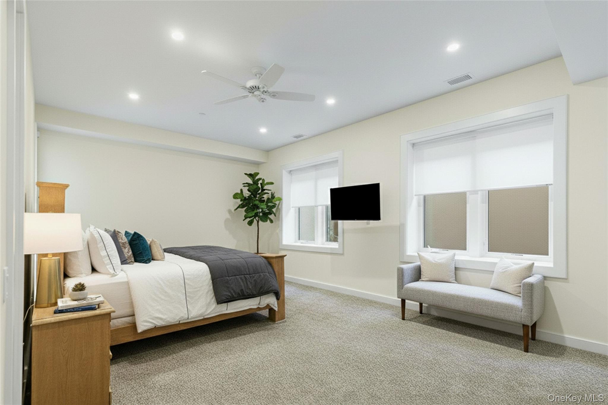 89 Old Canoe Place Road, Hampton Bays, NY 11946