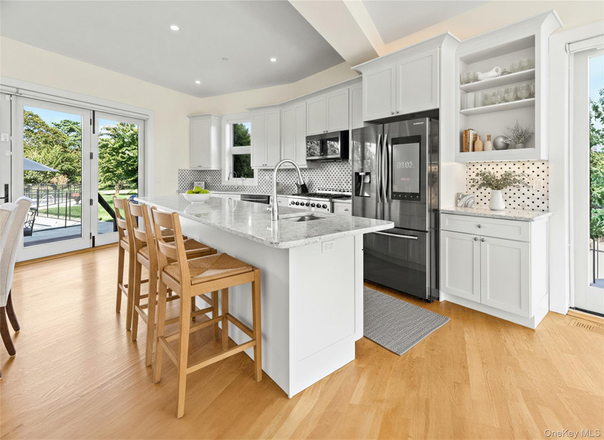 89 Old Canoe Place Road, Hampton Bays, NY 11946