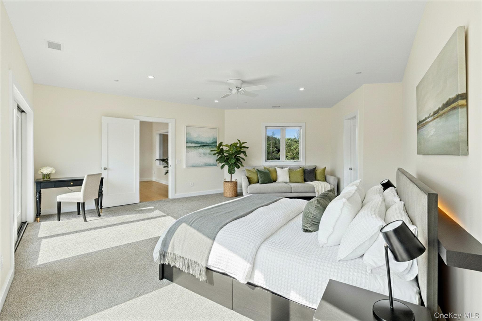 89 Old Canoe Place Road, Hampton Bays, NY 11946