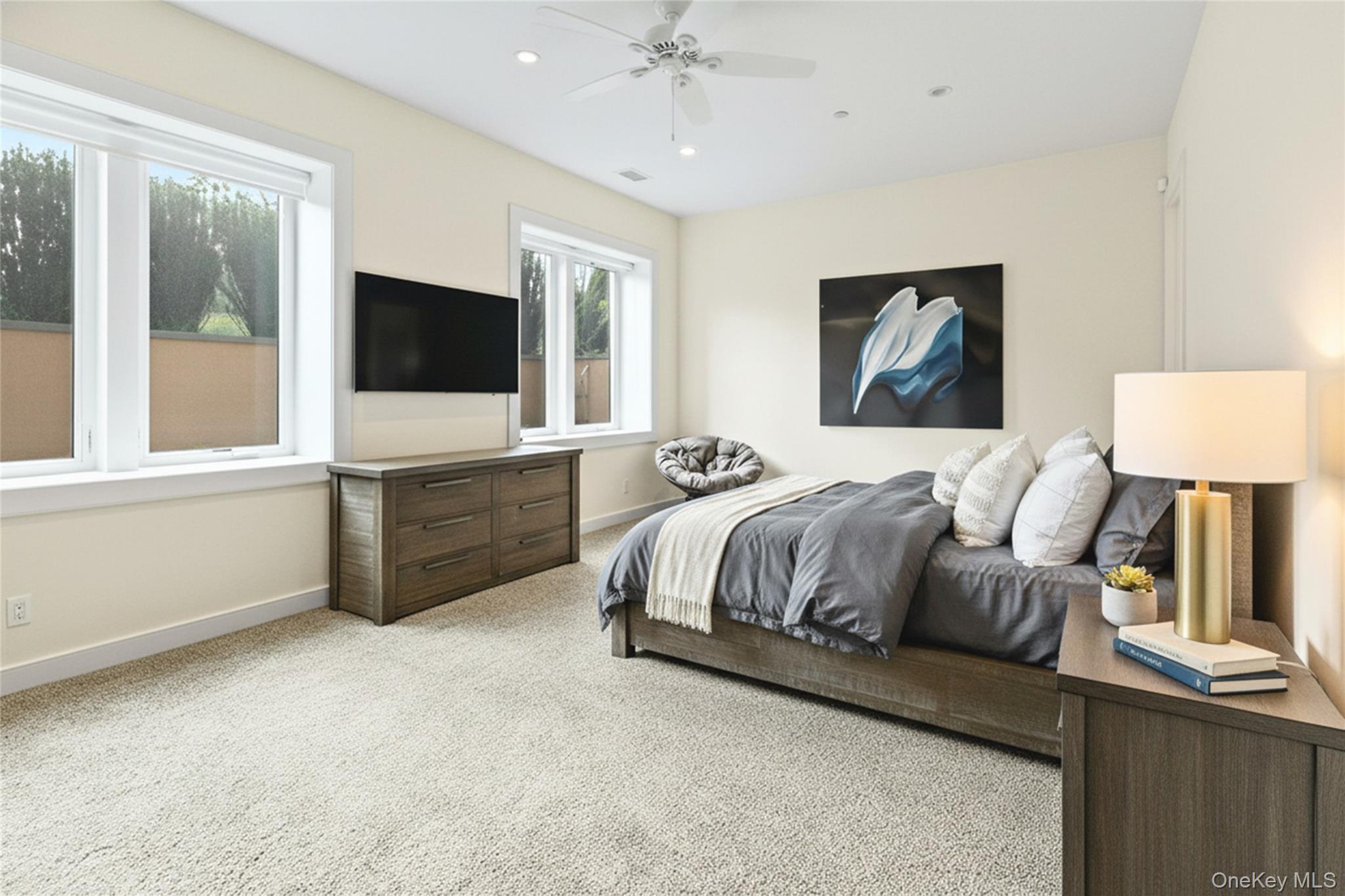 89 Old Canoe Place Road, Hampton Bays, NY 11946