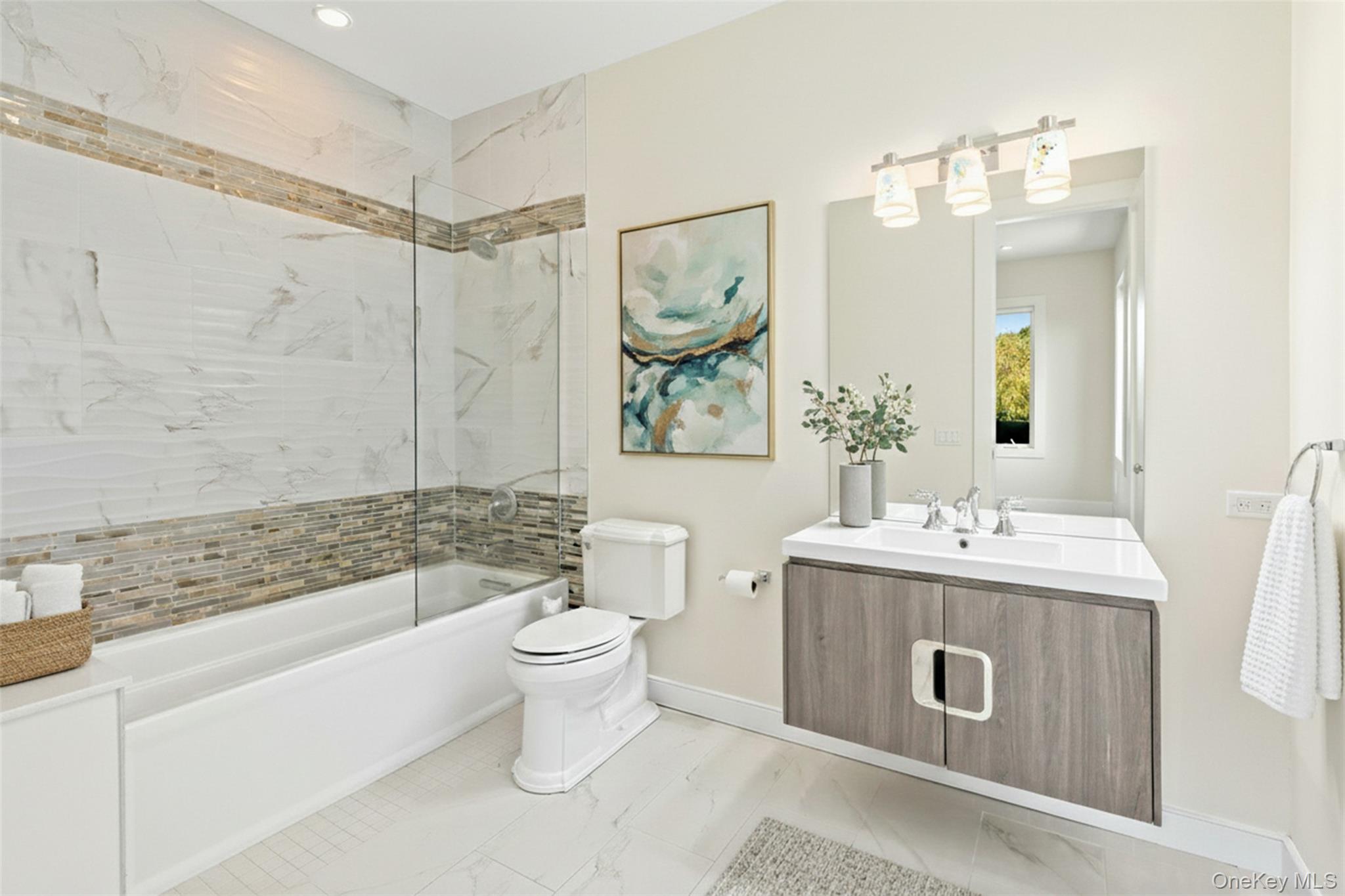 89 Old Canoe Place Road, Hampton Bays, NY 11946