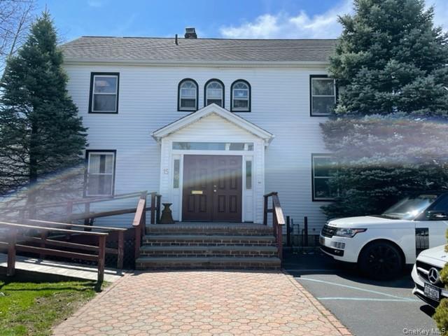 15 Ives Road, Hewlett, NY 11557