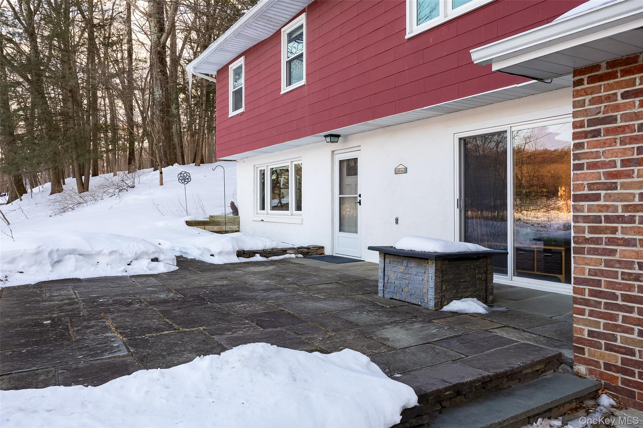 563 Spring Lake Road, Red Hook, NY 12571