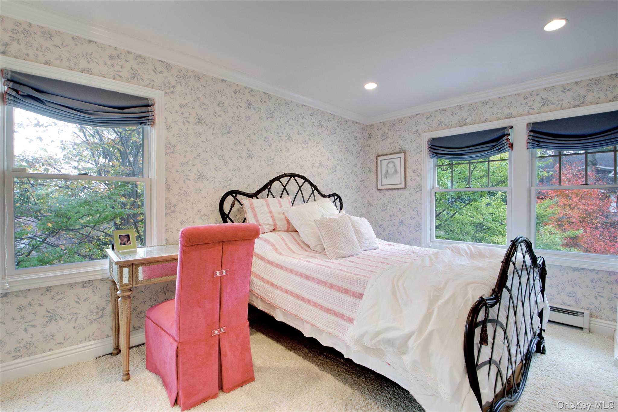 110 Birch Drive, East Hills, NY 11576